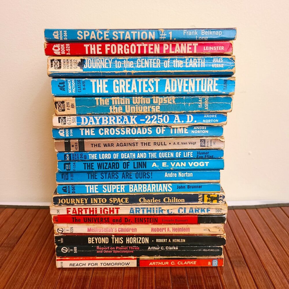 19 Vintage Classic  Sci Fi Paperback Novels